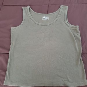 Army green tank